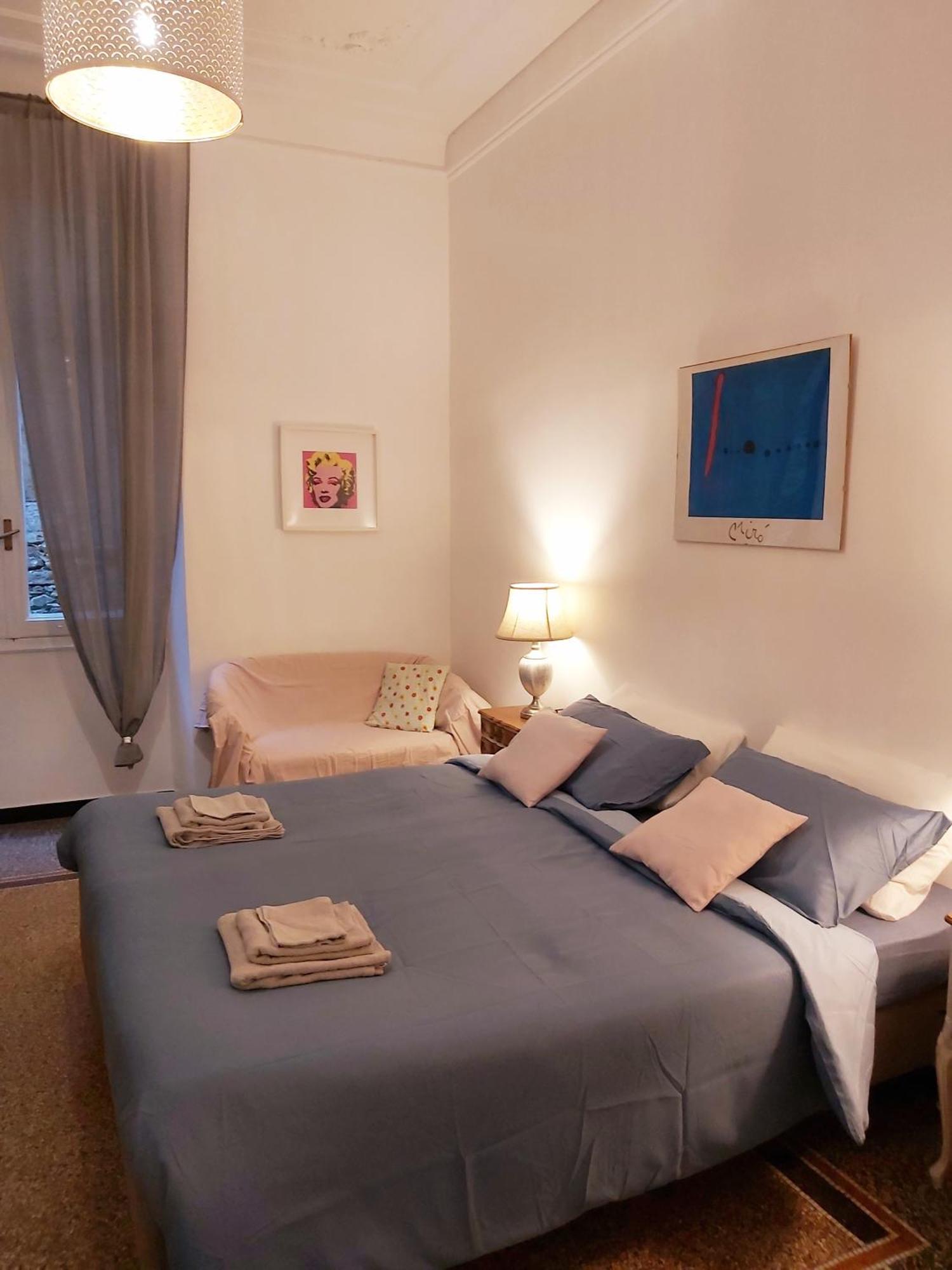 Central Chic Apartment Генуа Екстериор снимка