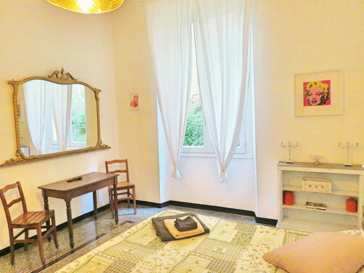 Central Chic Apartment Генуа Екстериор снимка